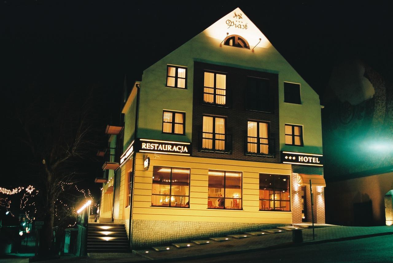 Hotel Piast Cedynia Exterior foto